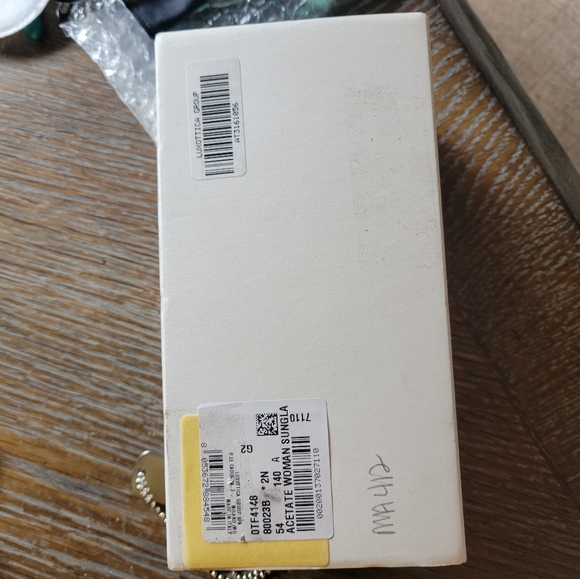 Tiffany & Company Sunglasses TF4148 Cat Eye Havanah Rubedo MA412 - Picture 15 of 15